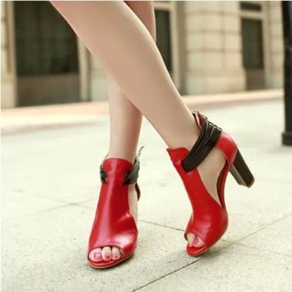 In-the-summer-of-2014-the-new-sandals-thick-with-peep-toe-fish-mouth-han-edition.jpg