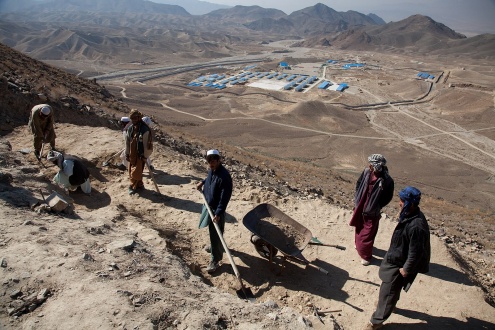 Mes_Aynak_archeologists.jpg