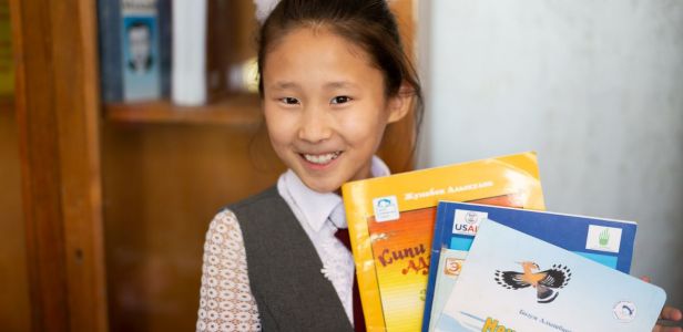 09 23 20 USAID donates children’s books pic 4.jpg