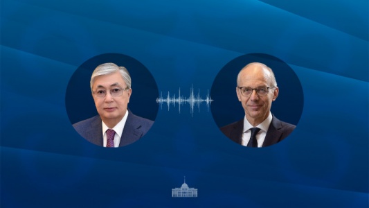 telefon-lyuksemburg-premer-ministri-lyuk-fridenmen_mediumThumb.jpg