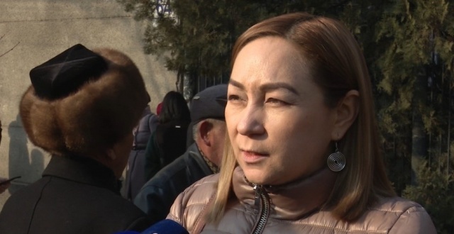 Кундуз Жолдубаева сурак.jpg